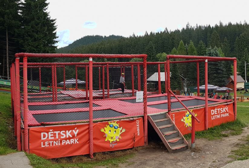 Dětský letní park na Bílé