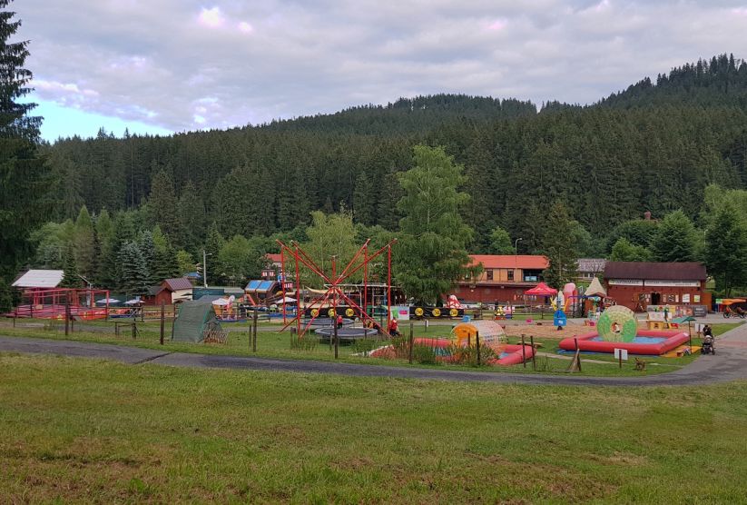 Dětský letní park na Bílé