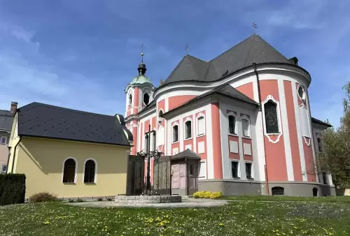 Kostel sv. Jana Křtitele ve Velkých Hošticích