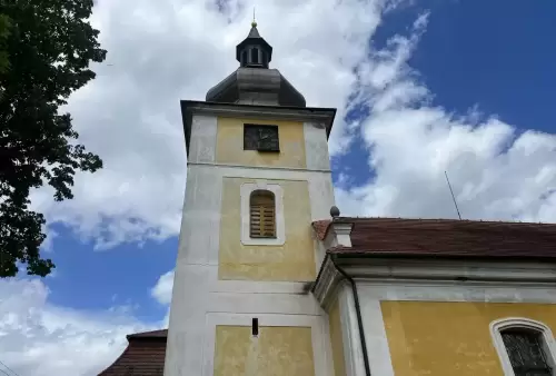 Kostel sv. Petra a Pavla Dolní Lukavice