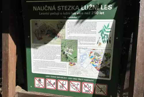 Naučná stezka Lužní les mezi Břeclaví a Lednicí