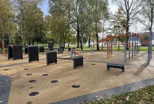 Aktivity park v Třeboni - parkour a workout hřiště